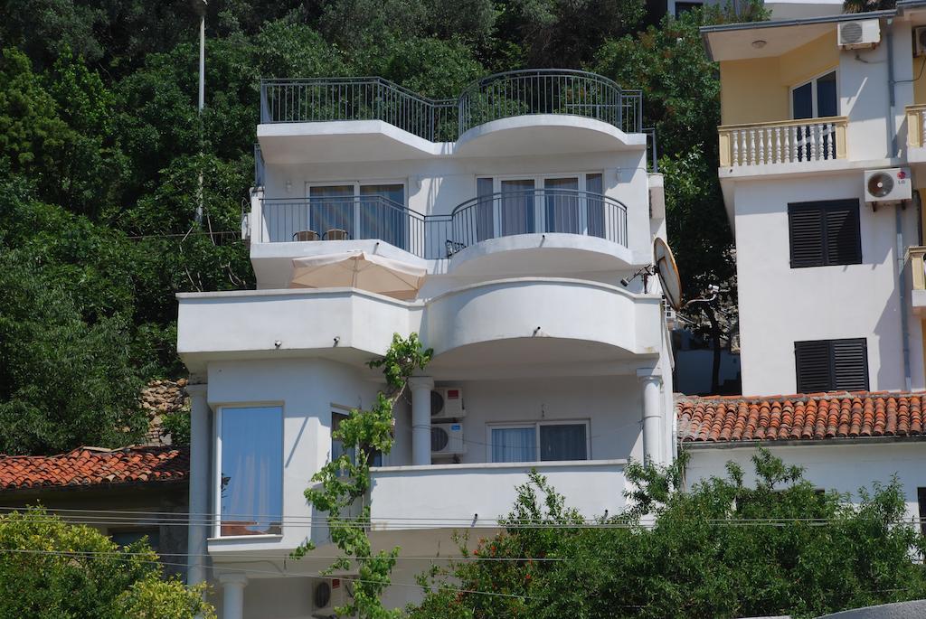 Apartments Ismy Ulcinj Exterior foto