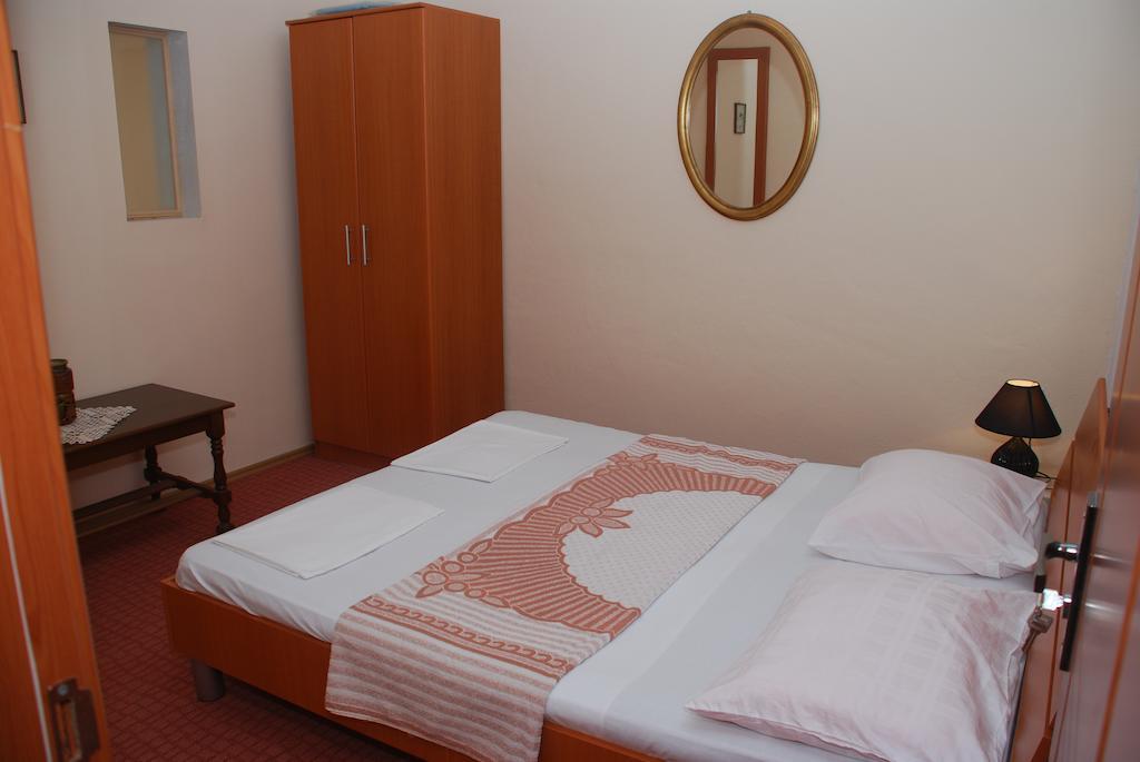 Apartments Ismy Ulcinj Habitación foto