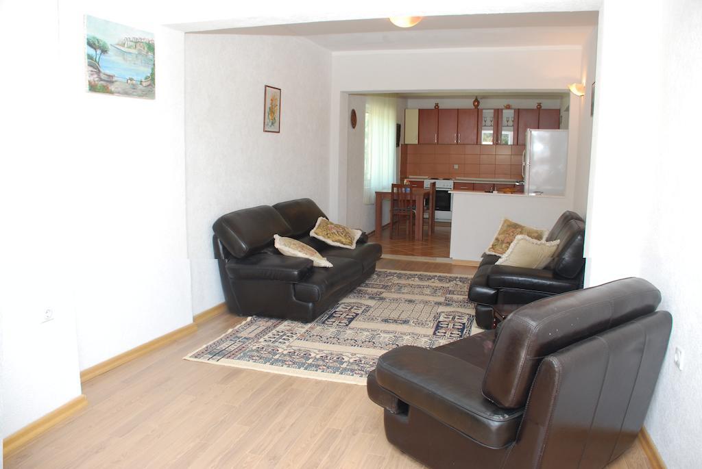 Apartments Ismy Ulcinj Habitación foto