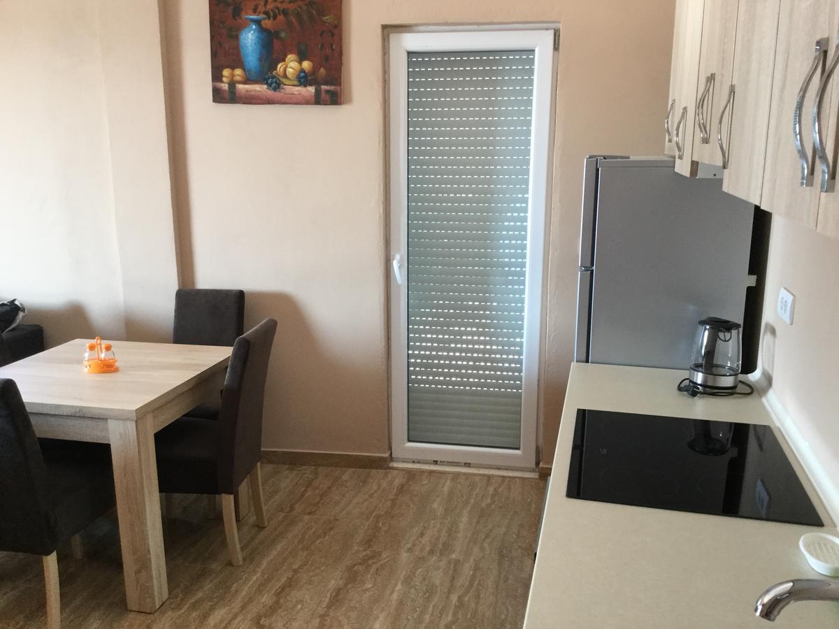 Apartments Ismy Ulcinj Exterior foto