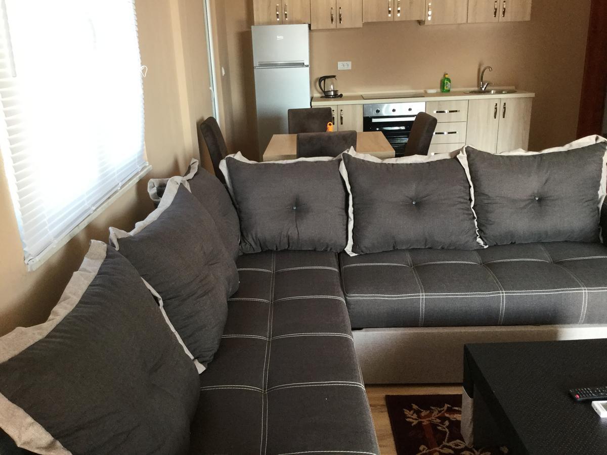 Apartments Ismy Ulcinj Exterior foto